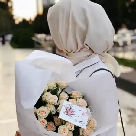 Madina, 25Ресей 