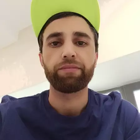 Rustam, 32Ресей 