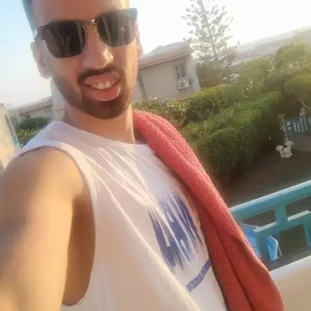 Mohamed, 32Ресей