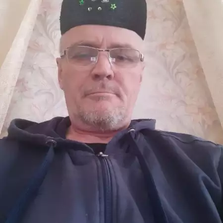 Menir, 60Ресей 