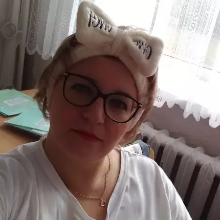 Elza, 44Ресей 