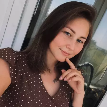 Alsu, 27Ресей 