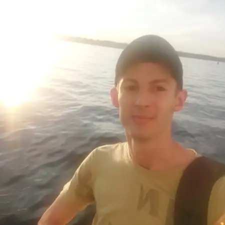 Adel, 28Ресей 