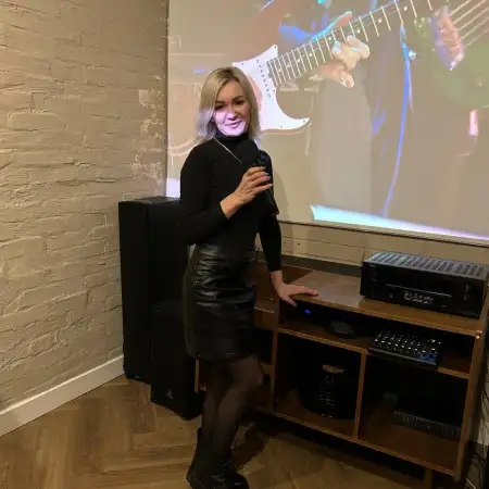 Elya, 41Ресей 