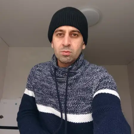 Ali, 33Ресей