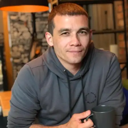 Ildar, 41Ресей 