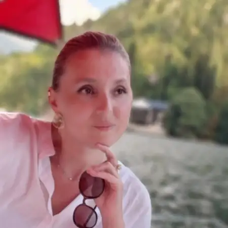 Alfiya, 48Ресей 