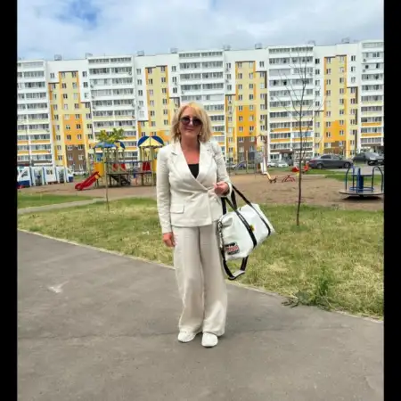 Elya, 58Ресей 