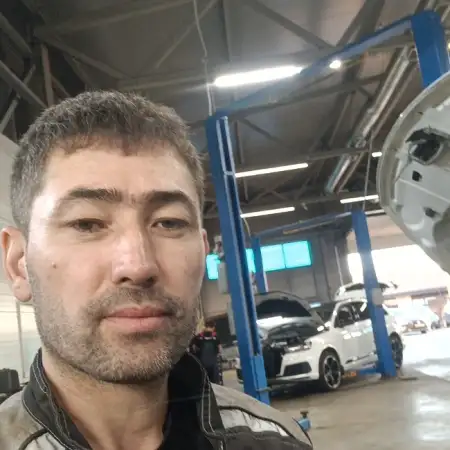 Maksat, 42 Ресей