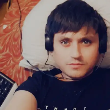 Abdulaziz, 35Ресей 