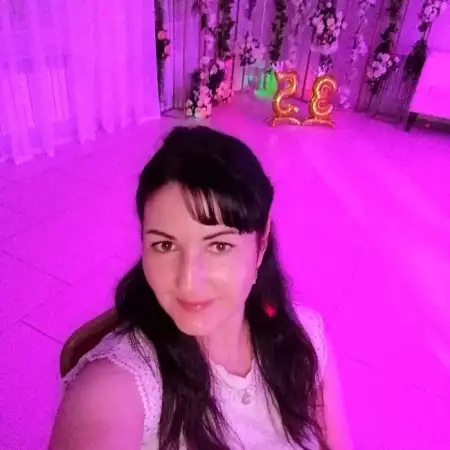 Gulnaz, 41Ресей 