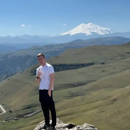 Azat, 35Ресей