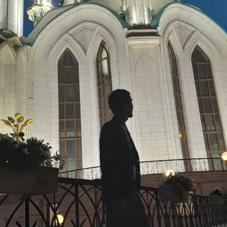 Ali, 33Ресей