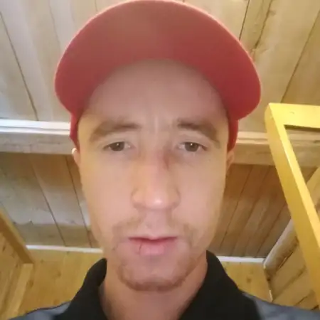 Ramil, 32Ресей