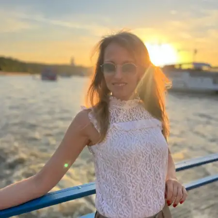 Liliya, 37Ресей 