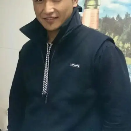 Azamat, 35Ресей 