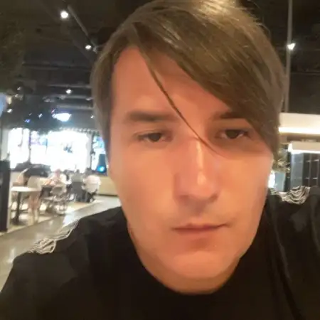 Ravil, 40Ресей