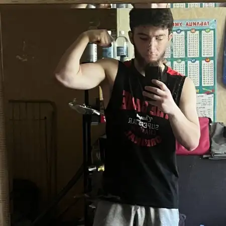 Ali, 22Ресей 