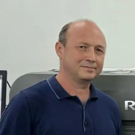 Rafael, 53Ресей 