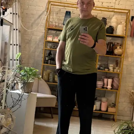 Damir, 44Ресей
