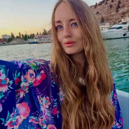 Sofiya, 33Ресей 
