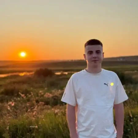 Salih, 22Ресей 