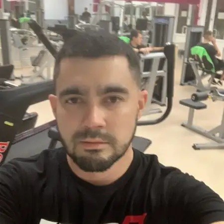 Denis, 33Ресей