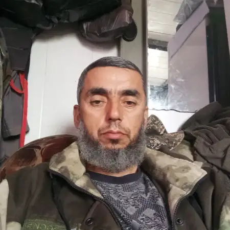 Safarali, 52Ресей 