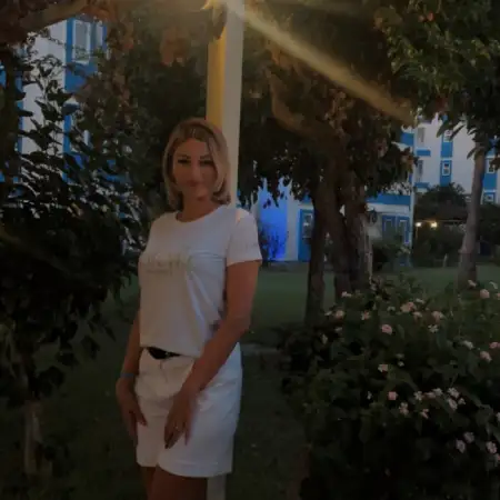 Liliya, 41Ресей 