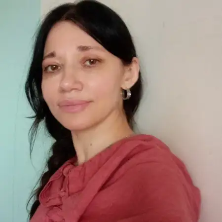 Elya, 45Ресей 