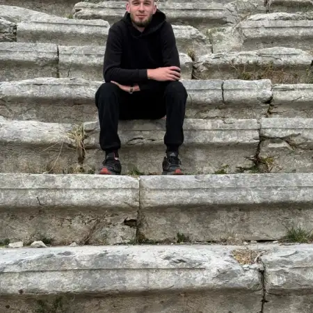 Ruslan, 33Ресей 