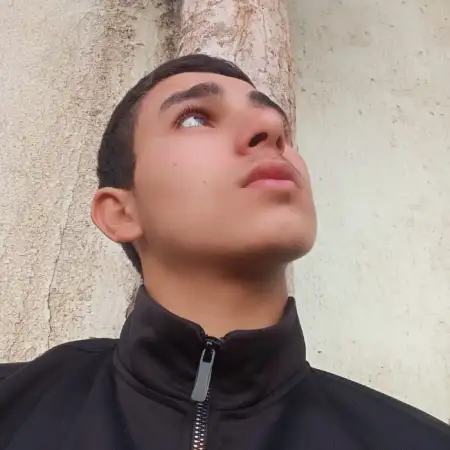 Mohamed, 19Ресей 