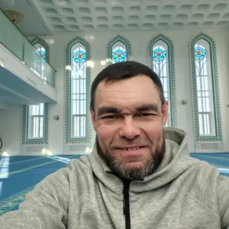 Rinat, 48Ресей 