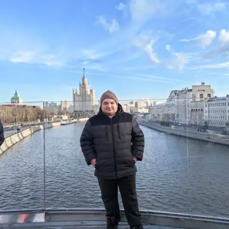 Rifat, 37Ресей 