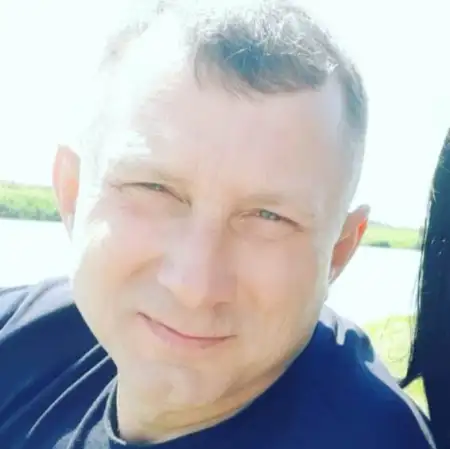 Amir, 43Ресей