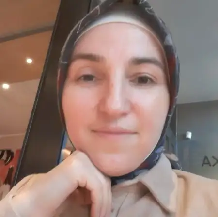 Zuhra, 42Ресей 