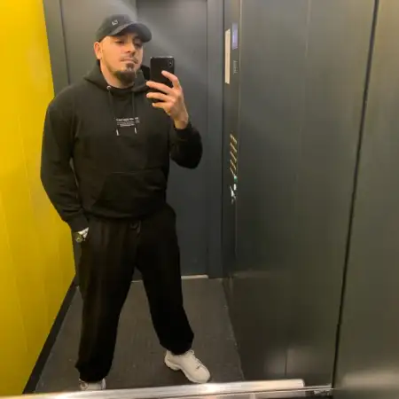 Ramil, 35Ресей 