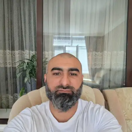 Ali, 43 Ресей