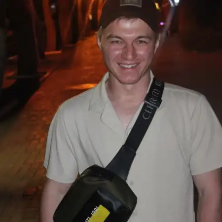 Damir, 33Ресей