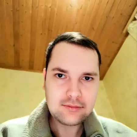 Azat, 31Ресей 