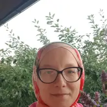 Фото Musulmank 1 Собираю в огороде травву
