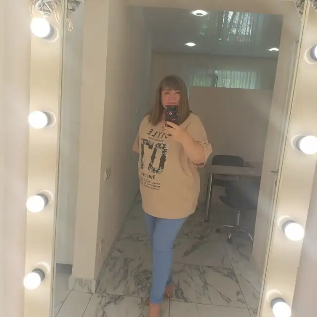 Dilyara, 48