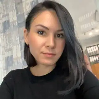 Aliya · 40 ·           