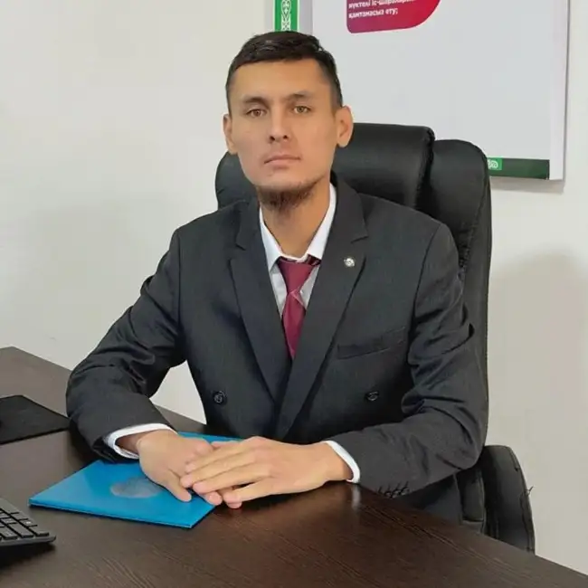 Adil · 31 ·           