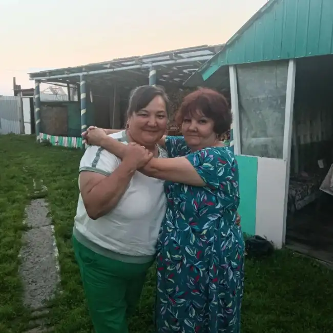 Ruzanna, 53