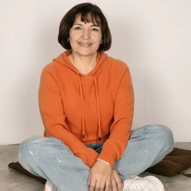Nailya, 50