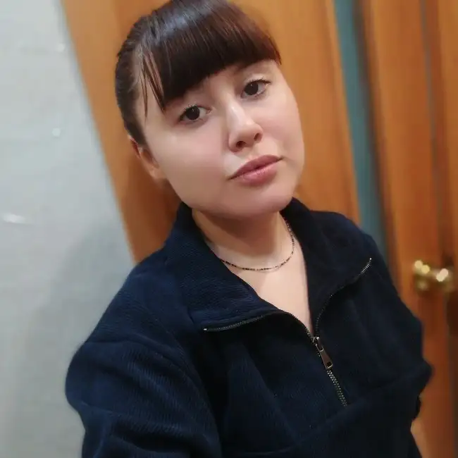 Alina, 23