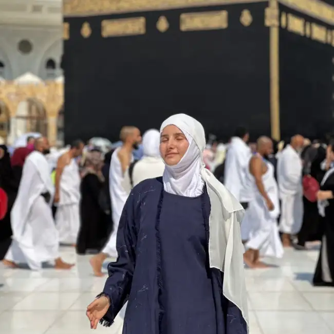 Hadija · 28 ·           